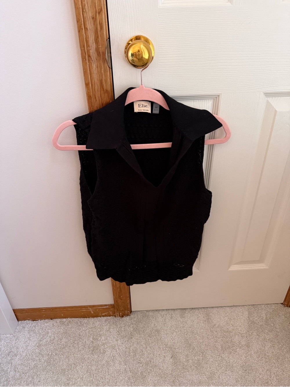 Elie Tahari Black Sleeveless Collared Knit Tank